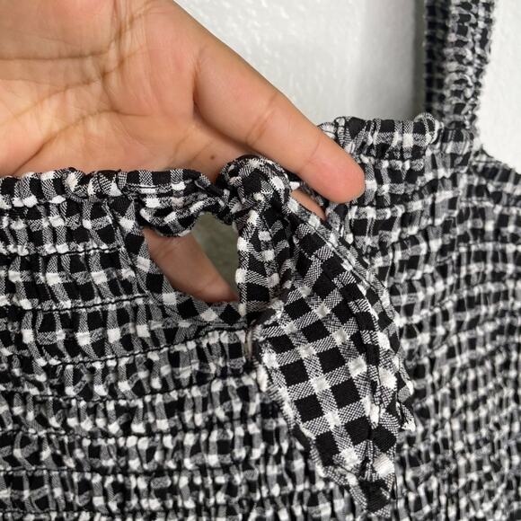 Sienna Sky Womens Top Size L Black White Checkered Smocked Sleeveless Casual - Picture 8 of 12